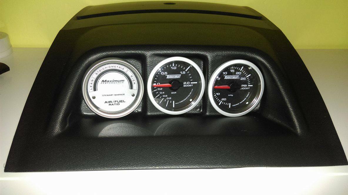 thumbnail interactive-video image 1 of Prosport Sandwich Adaptor Plate – Oil Temp & Pressure Gauge Sensor, Renault Clio Megane RS 1 of 6